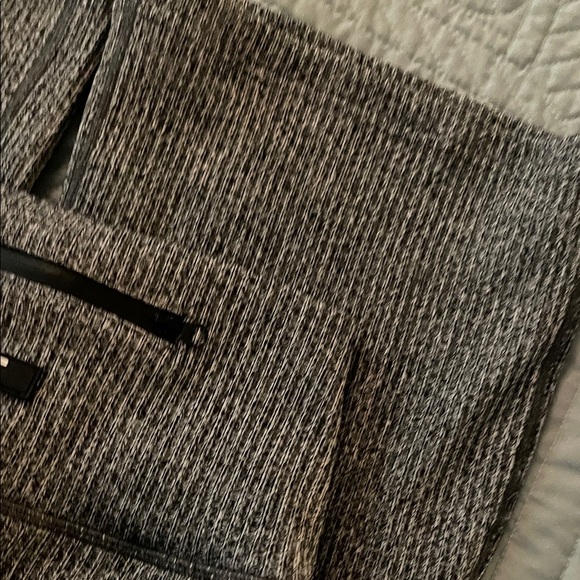 ECHT Ribbed Gray Leggings - Picture 7 of 7